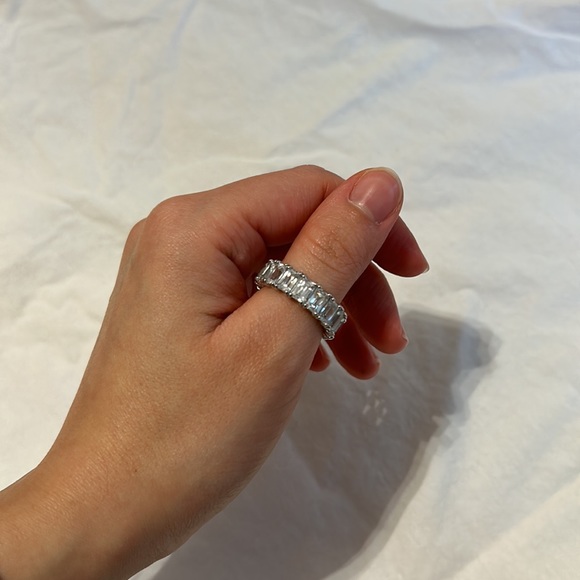 Swarovski Vittore infinity ring - Picture 3 of 3